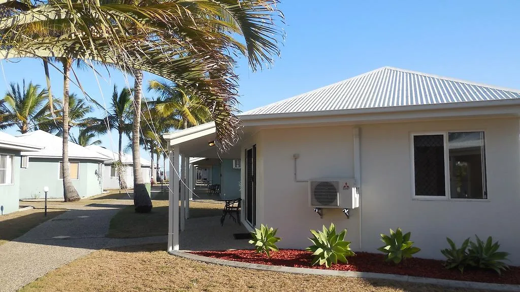 ***  Illawong Beach Resort Mackay Australia