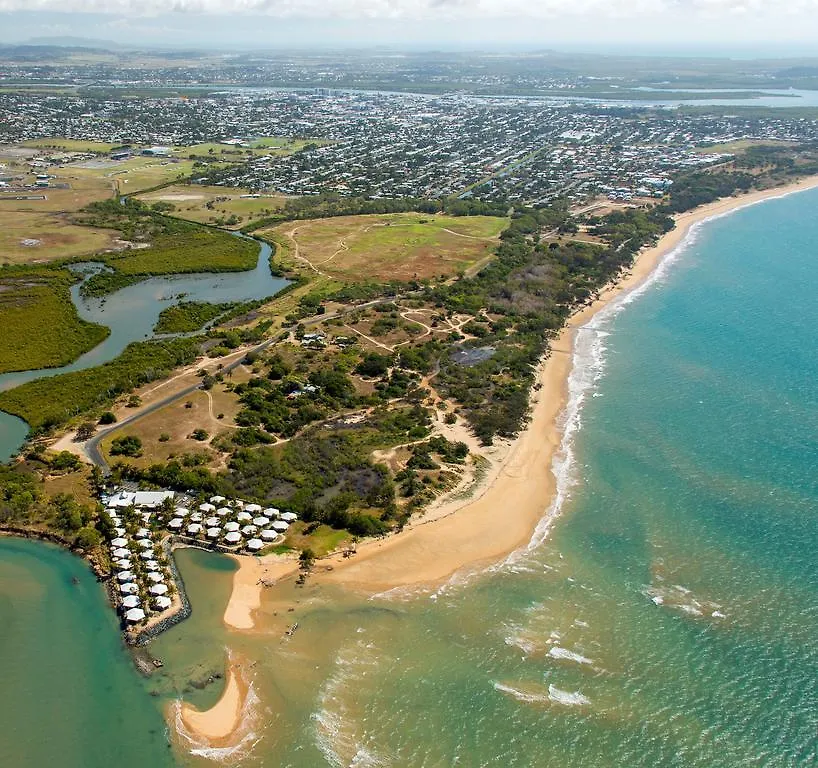 Illawong Beach Resort Mackay